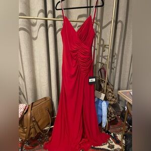 Mac Duggal size 8 red dress NWT